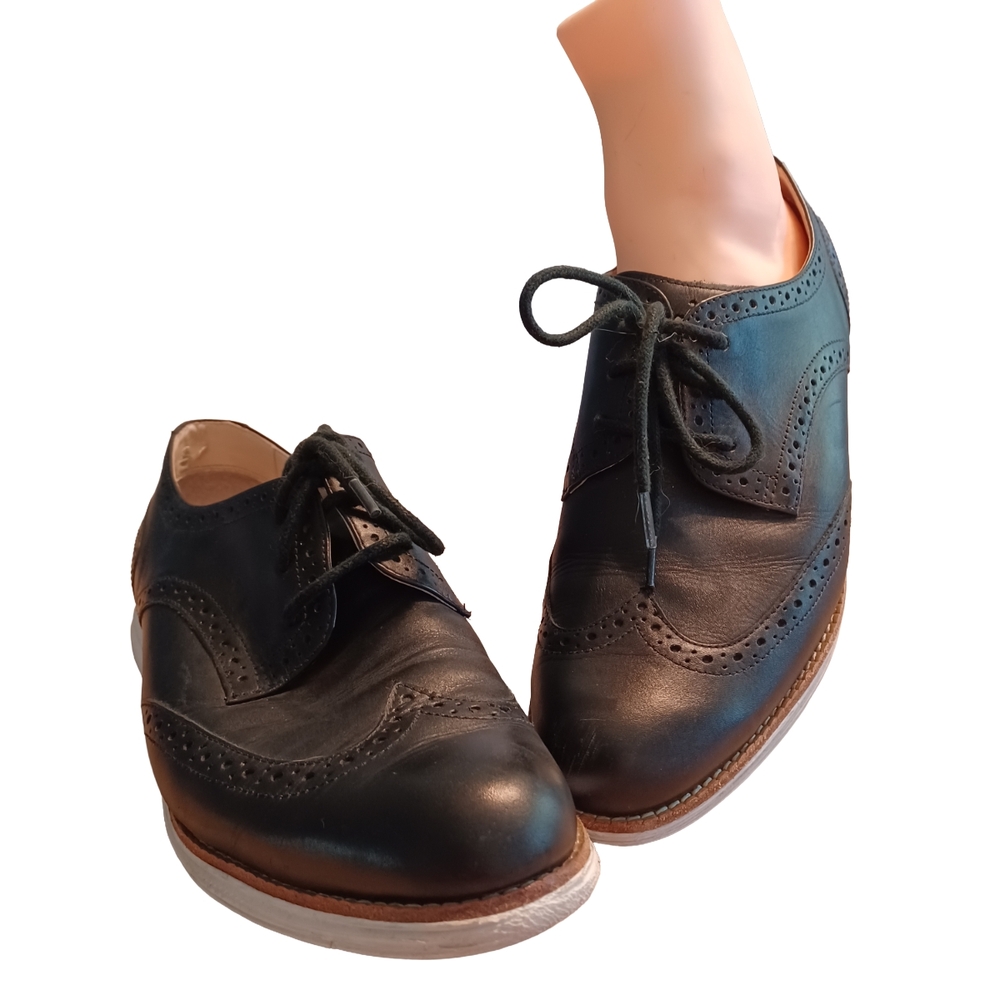 COLE HAAN LUNAR GRAND LEATHER OXFORDS SIZE 9.5B